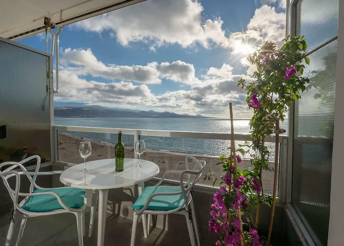 Apartment Frontline With Blue Views