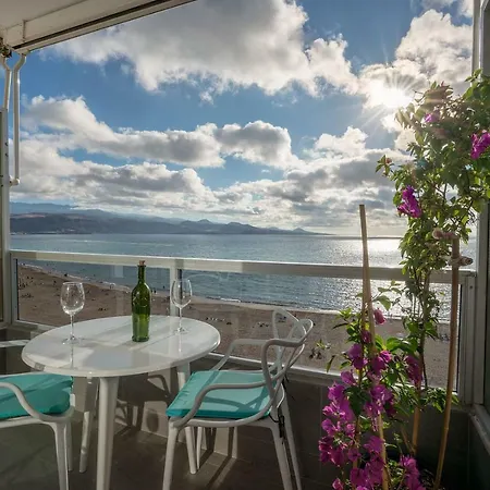 Appartement Frontline With Blue Views